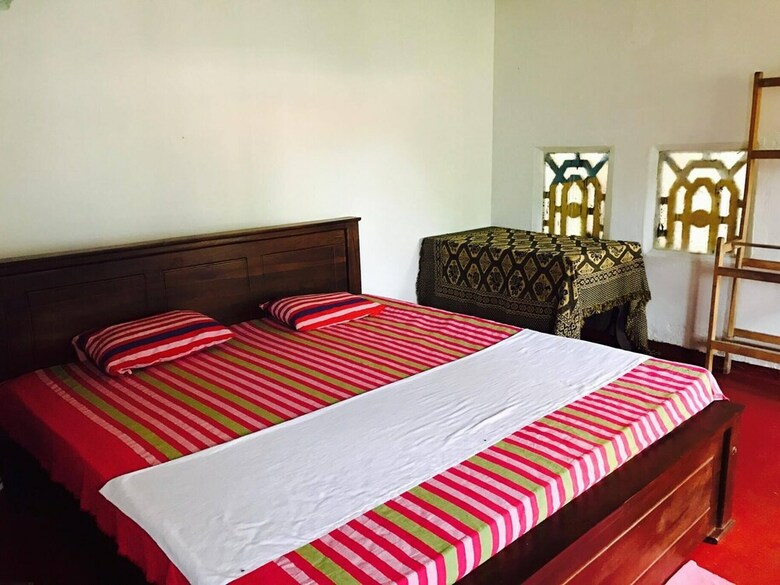 Hotel Senani Guesthouse