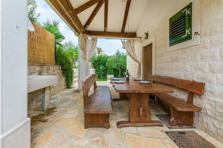 Villa Holiday Home Zve?anje