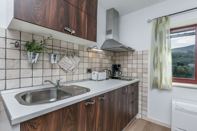 Villa Holiday Home Zve?anje