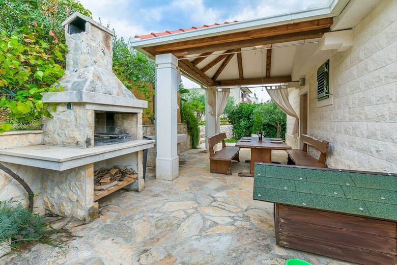 Villa Holiday Home Zve?anje