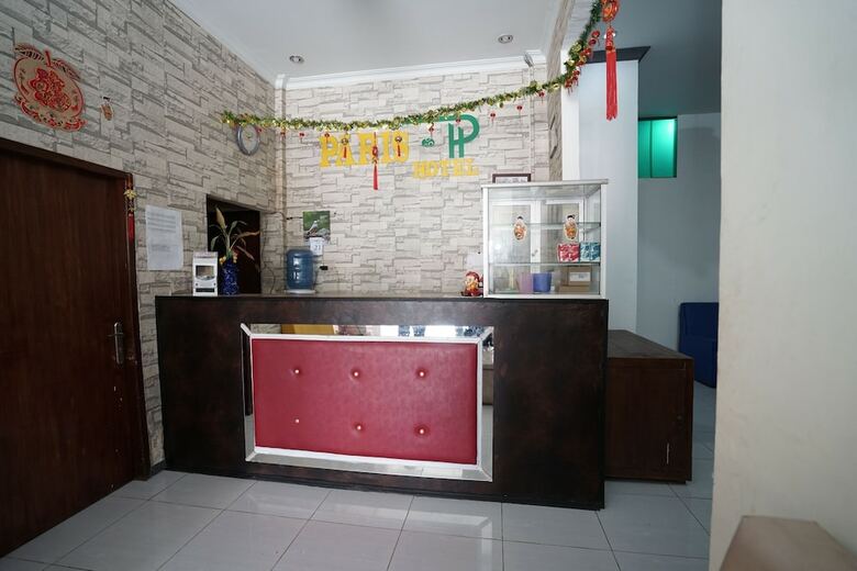 Hostal Oyo 1315 Paris Hotel
