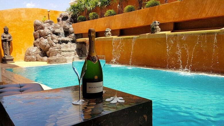 Wowland Luxury Villa Pattaya 8 Br