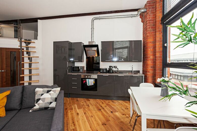 Oyo Arena Apartments