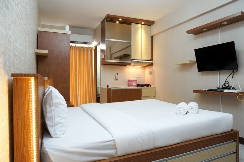 Modern Studio Apartment At Cinere Resort