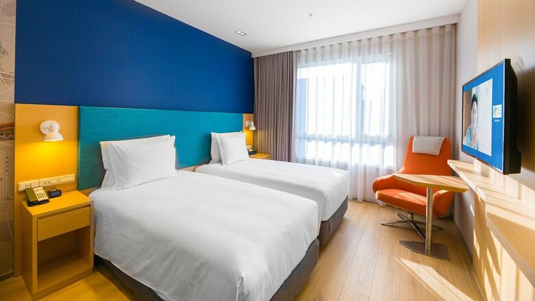Hotel Holiday Inn Express Taichung Fengchia