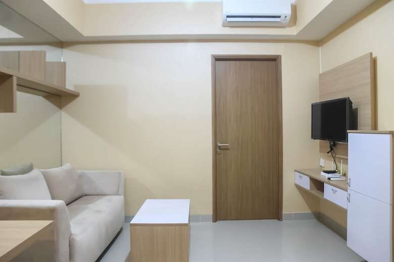 Spacious 1 Br At The Oasis Cikarang Apartment