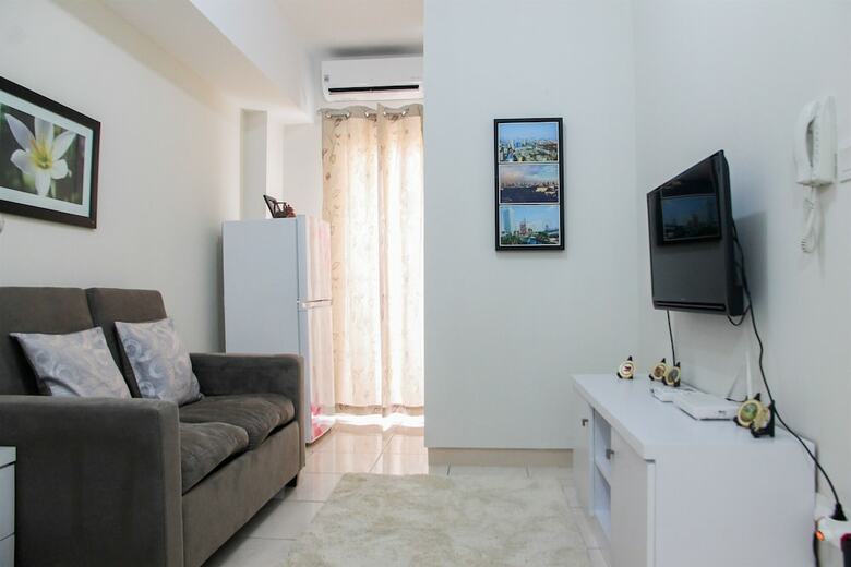 Exclusive 2br Springlake Summarecon Bekasi Apartment