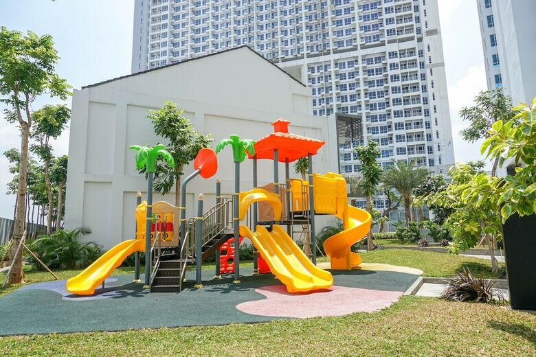 Best Price Studio @ Puri Mansion Apartment