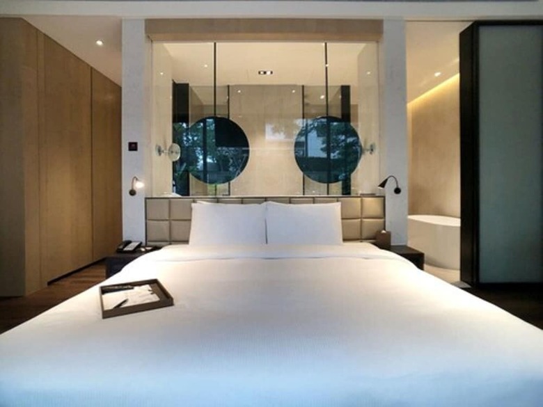 Hotel Mvsa + Michelin 2 Starred Molino de Urd�niz