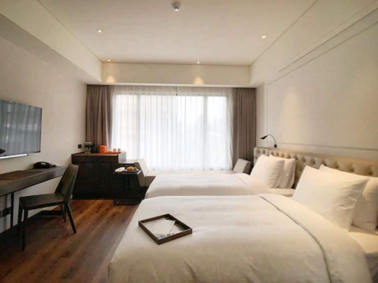 Hotel Mvsa + Michelin 2 Starred Molino de Urd�niz