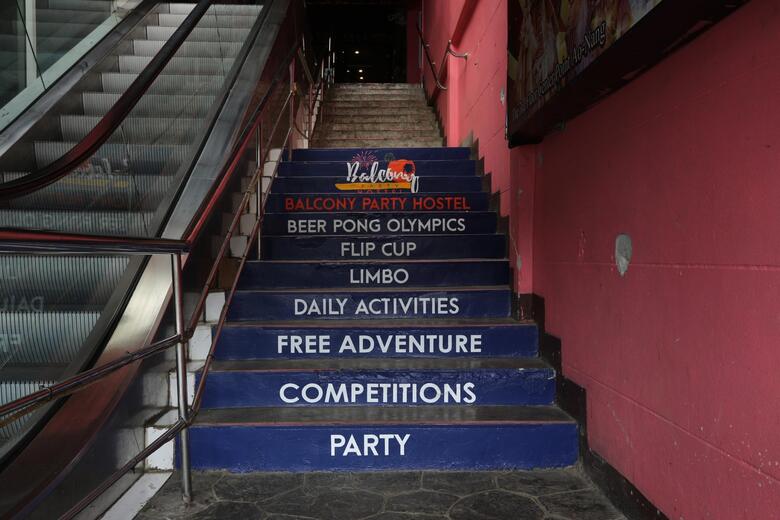Hostal Balcony Party Hostel Beachfront - Adults Only