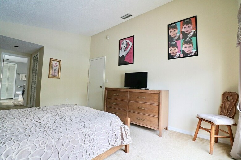 Villa Vibrant & Chic Home W/ Private Pool & Lake View