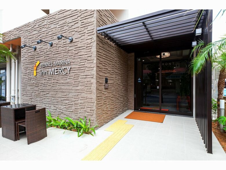 Hotel Yenn's Marina Inn Mercy