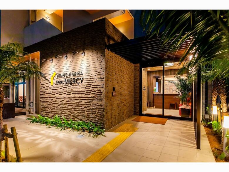 Hotel Yenn's Marina Inn Mercy