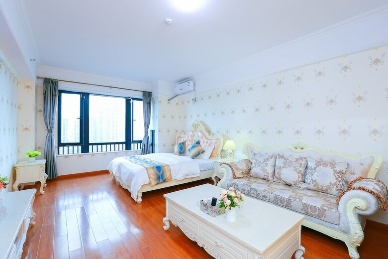 Mango Holiday Apartment Hotel