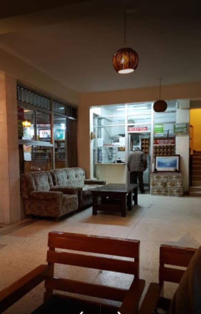 Hotel Lakeside Tourist Lodge