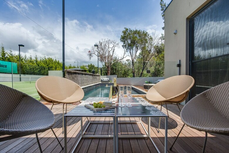 Kalina Retreat Tennis & Pool