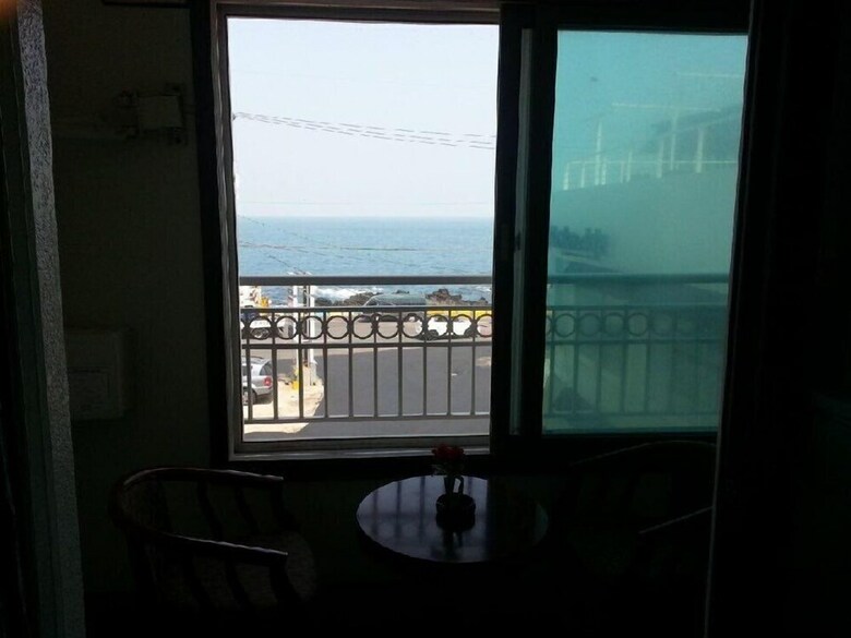 Eden Hostel