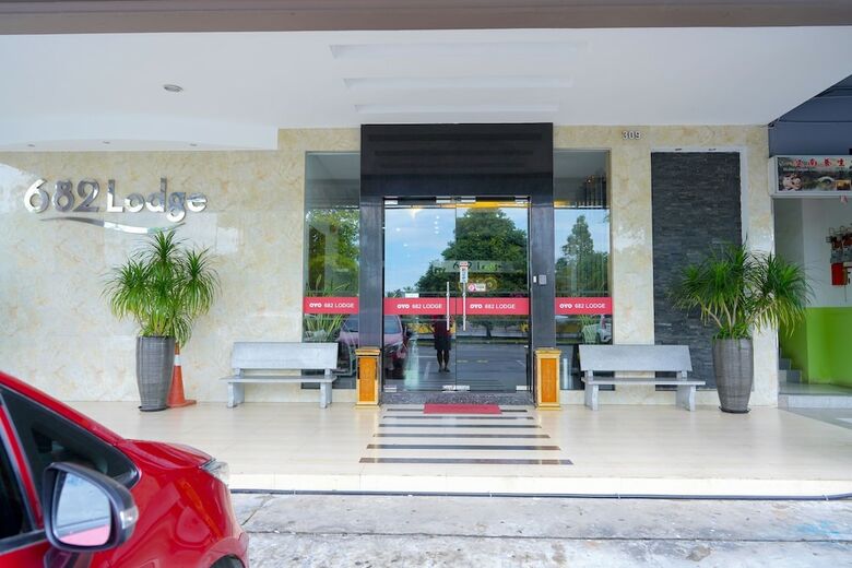 Hotel Oyo 89457 682 Lodge
