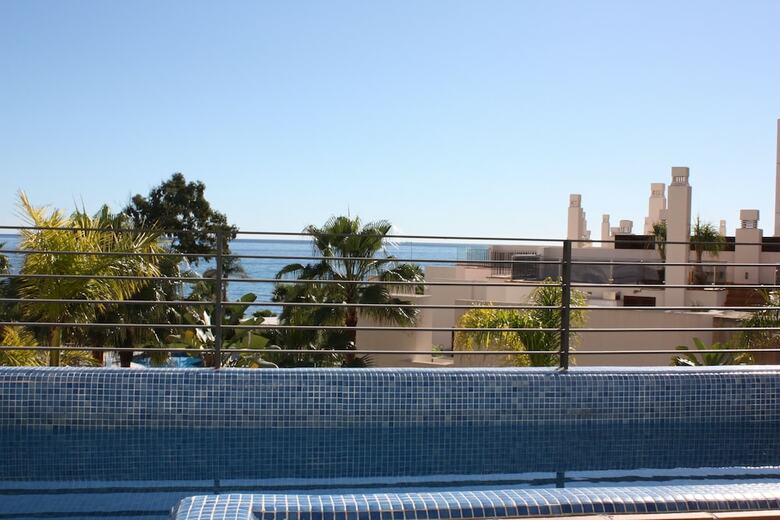 Beach Apartment - Private Pool