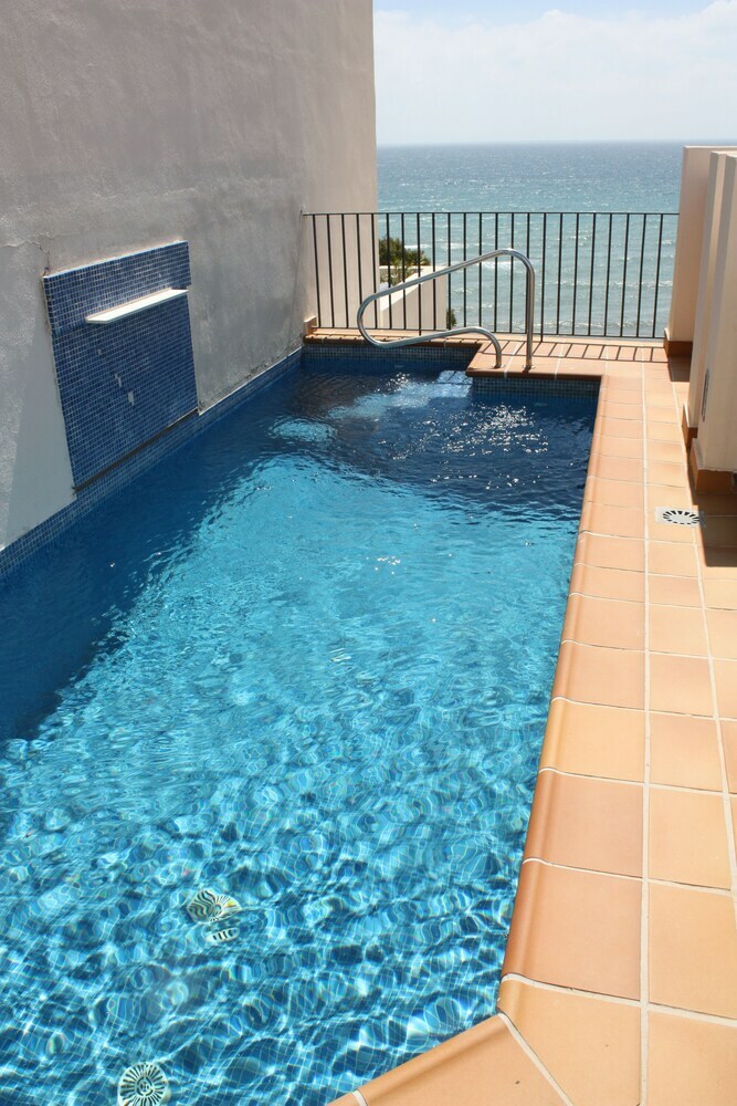 Apartamentos Frontline Penthouse With Private Pool