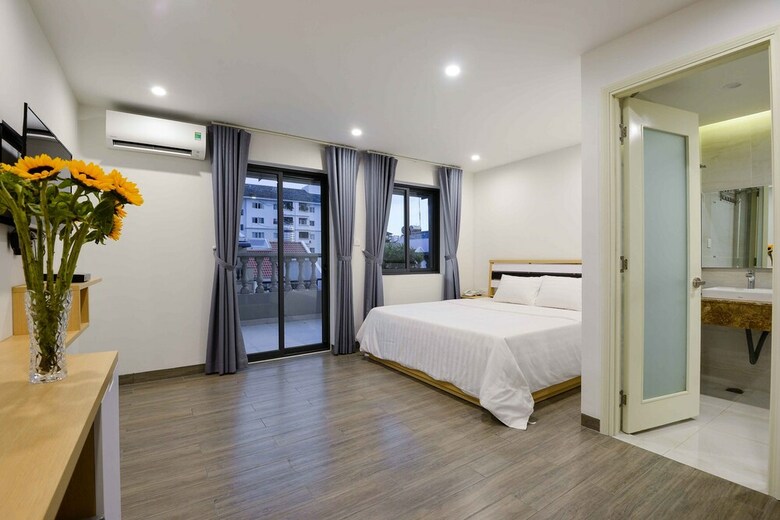 Warm Ways Hotel