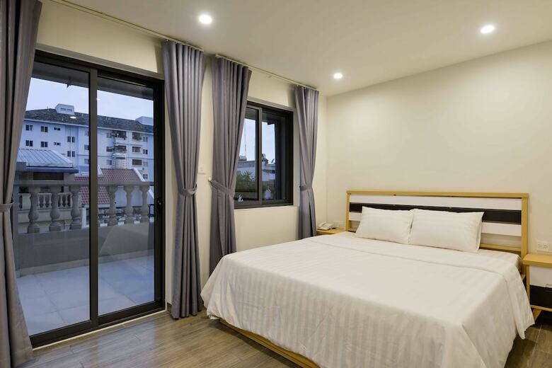 Warm Ways Hotel