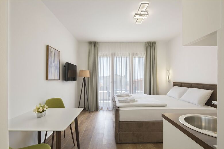 Hotel Apartments Lazy Hill