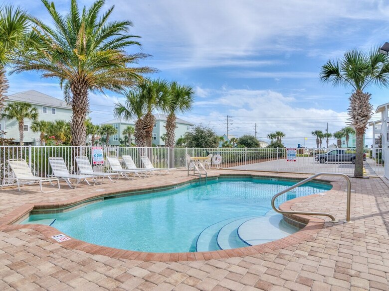 Sea Horse 311 By Bender Vacation Rentals