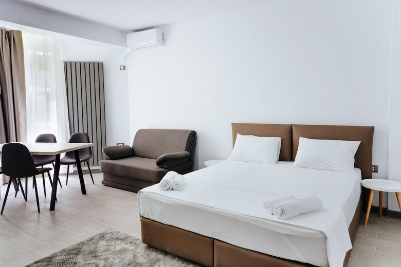 Aparthotel Alezzi Beach Resort