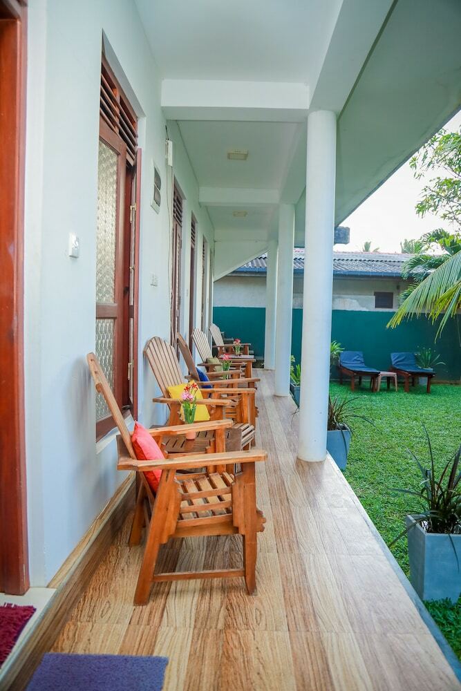 Hotel Hasaranga Holiday House