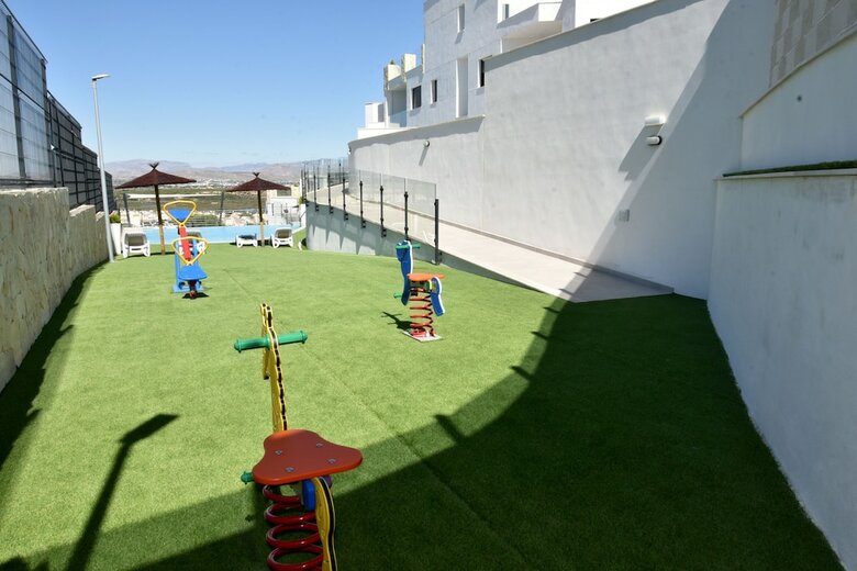 Apartamentos Apto de Lujo En La Playa Con Piscina (#6)