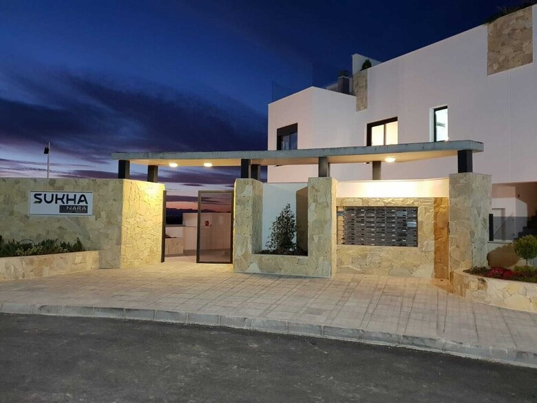 Apartamentos Apto de Lujo En La Playa Con Piscina (#6)
