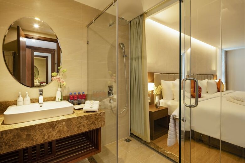 Regalia Gold Hotel