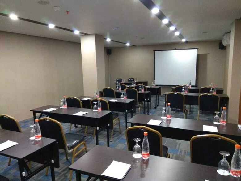 Hotel 88 Alun Alun