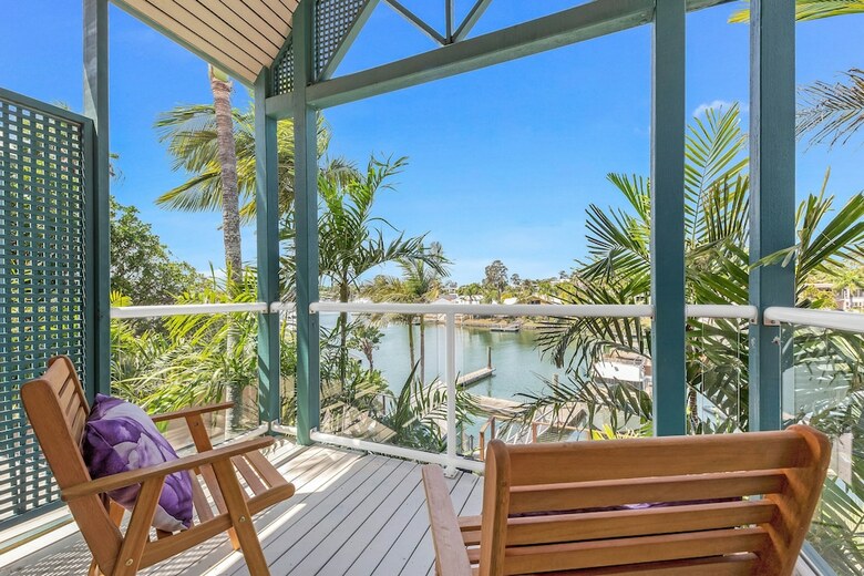 Sunshine Villa At Sanctuary Cove