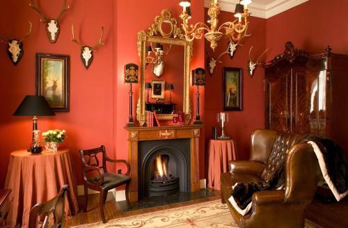 Hostal Brugsche Suites - Luxury Guesthouse