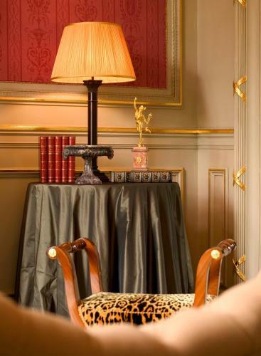 Hostal Brugsche Suites - Luxury Guesthouse