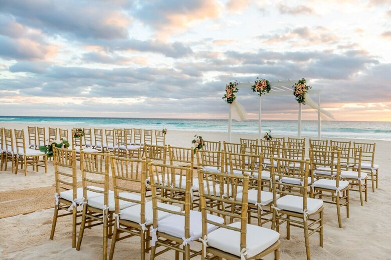 Hotel Caracol Bay Cancun - All Inclusive