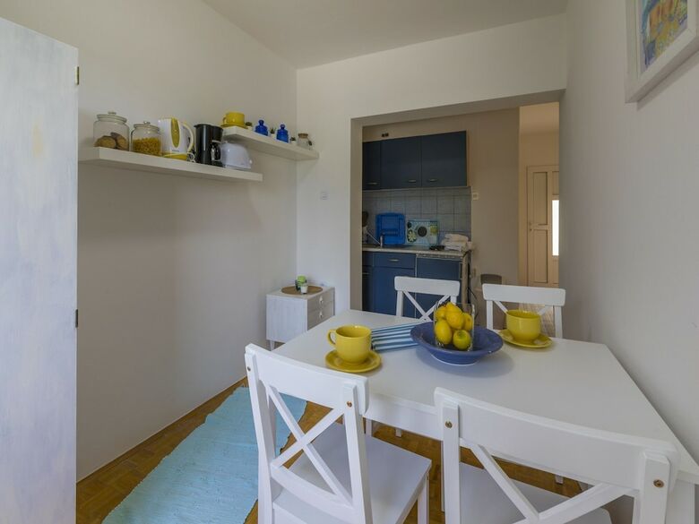 Apartment Dubi