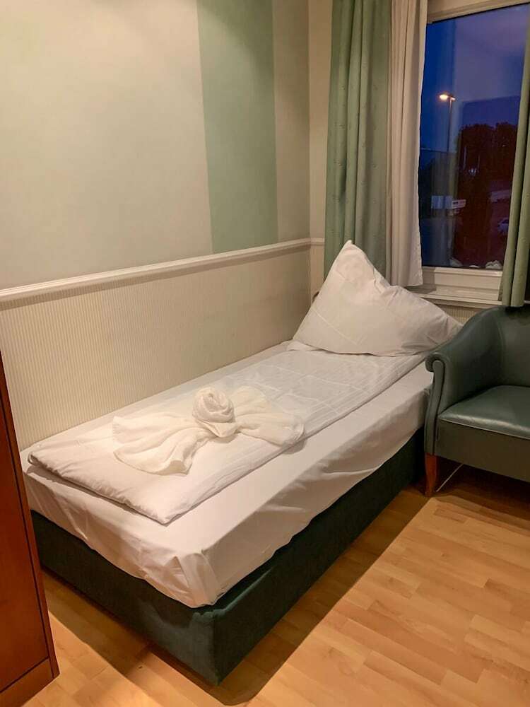 Hotel A57 G�stehaus 10 Min To K�ln