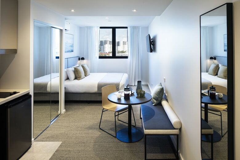 Aparthotel Quest Robina