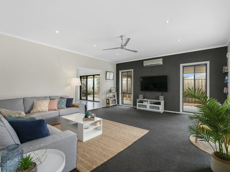 Villa Beached As - Free Wifi, Netflix & Foxtel, Heated Pool