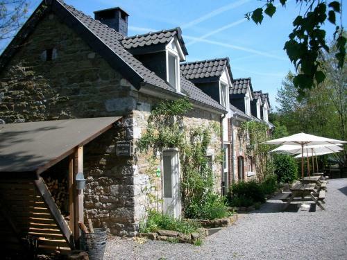 Lodge Holiday Home Laval Ferrieres