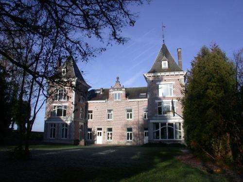 Holiday Home Au Clocher Ferrieres