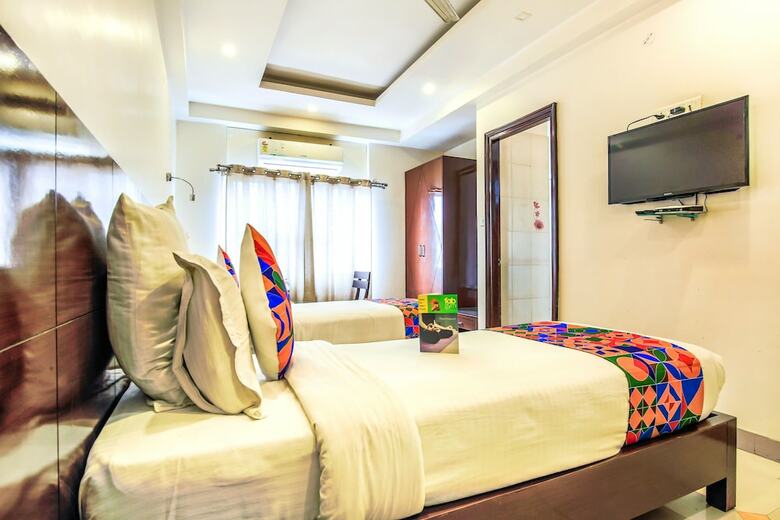 Fabhotel Royal Heritage