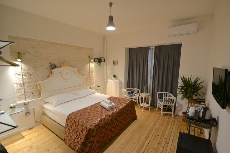 Pera Tunnel Hotel