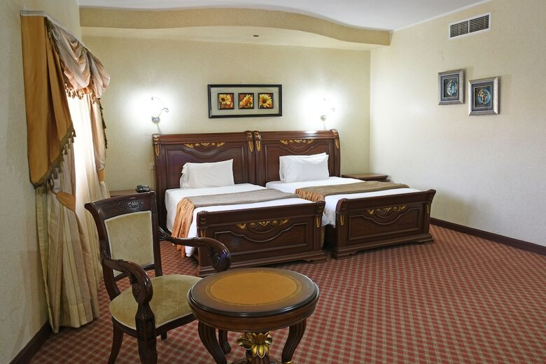 Imperial Royale Hotel