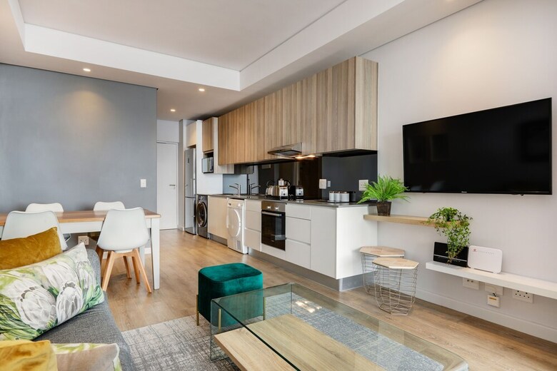 Eco Balcony Sentinel Apartment 1006