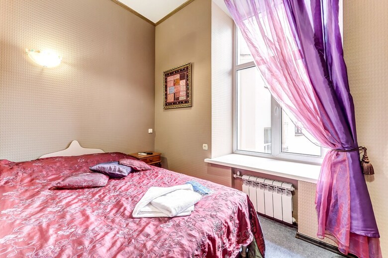 Hotel Guest Rooms On Nevsky Prospekt 47